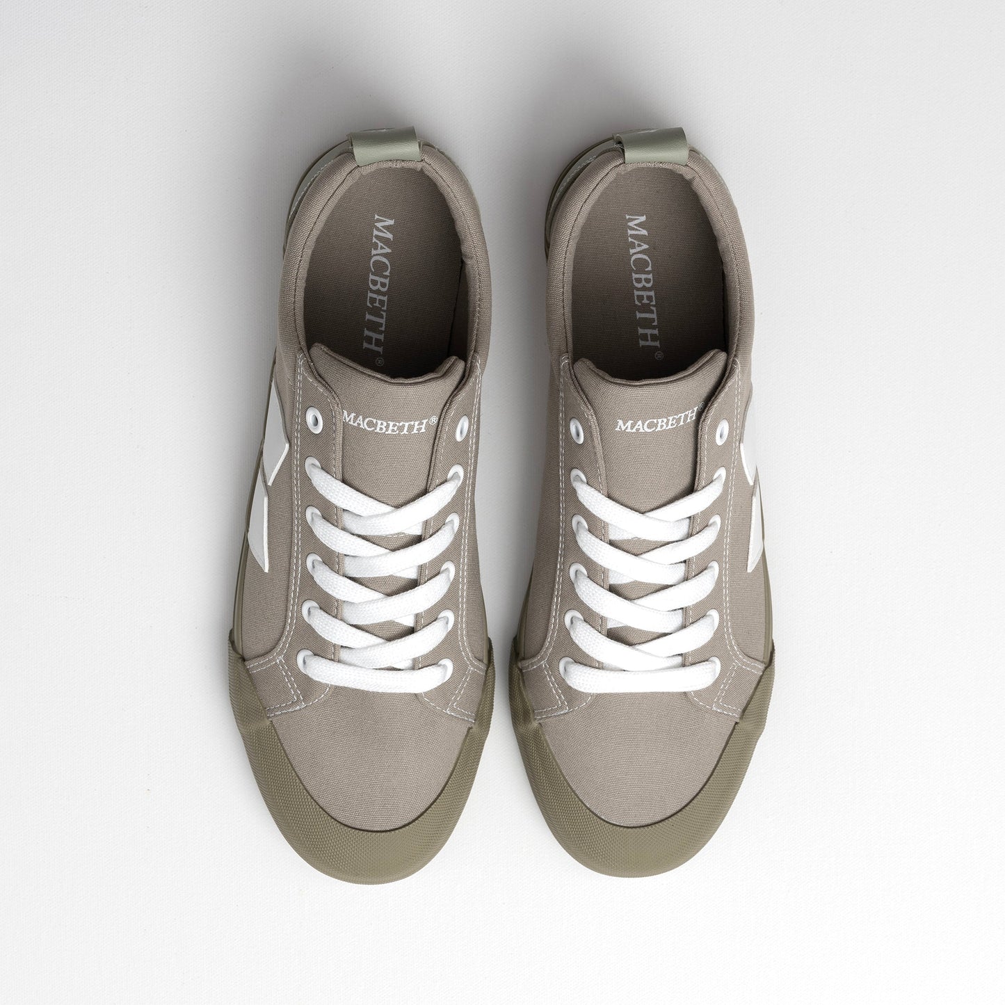 Eliot - Macbeth Global