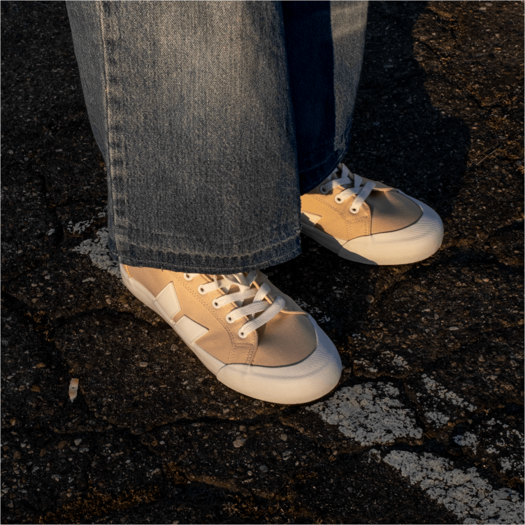 Macbeth Eliot Natural - Macbeth Global